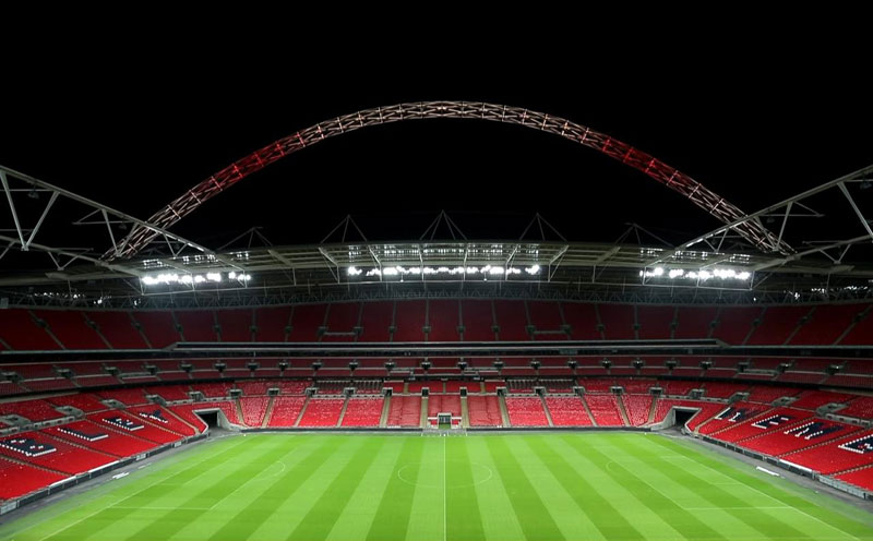 Уэмбли чей стадион какой клуб. Уэмбли. Wembley Stadium поле. Стадион Уэмбли поле сверху. Уэмбли Триабуны.