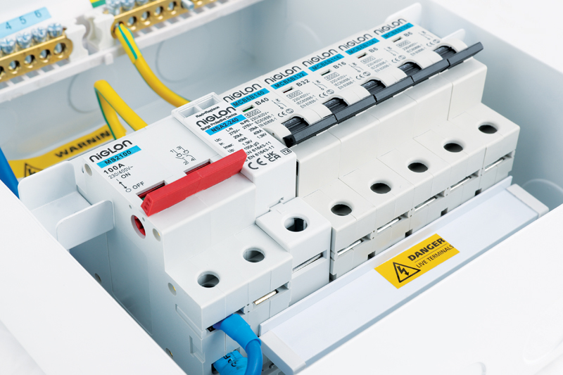 Choose the right circuit protection with Niglon’s new domestic surge protection device