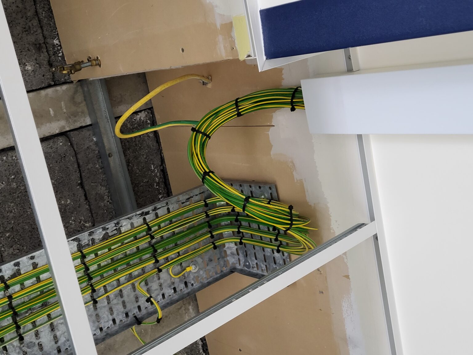 Installing electrical equipment in medical locations - Professional ...