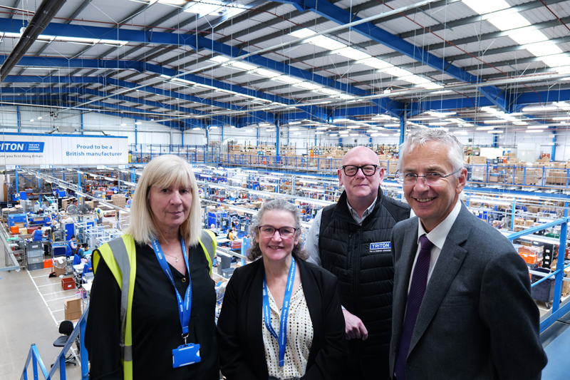 Nuneaton MP visits Triton Showers to celebrate innovation and sustainability