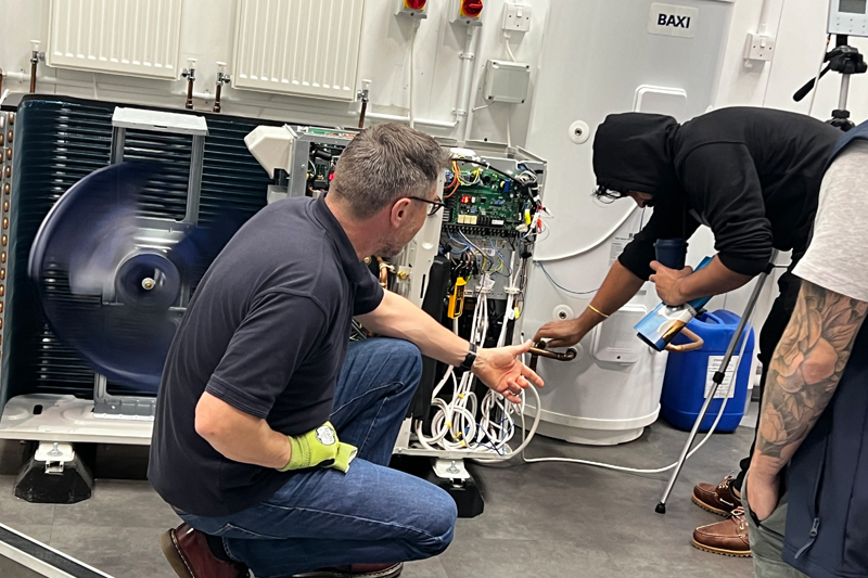 Baxi Aids Installers’ Transition to Low-Temperature Heating with BPEC Training Course