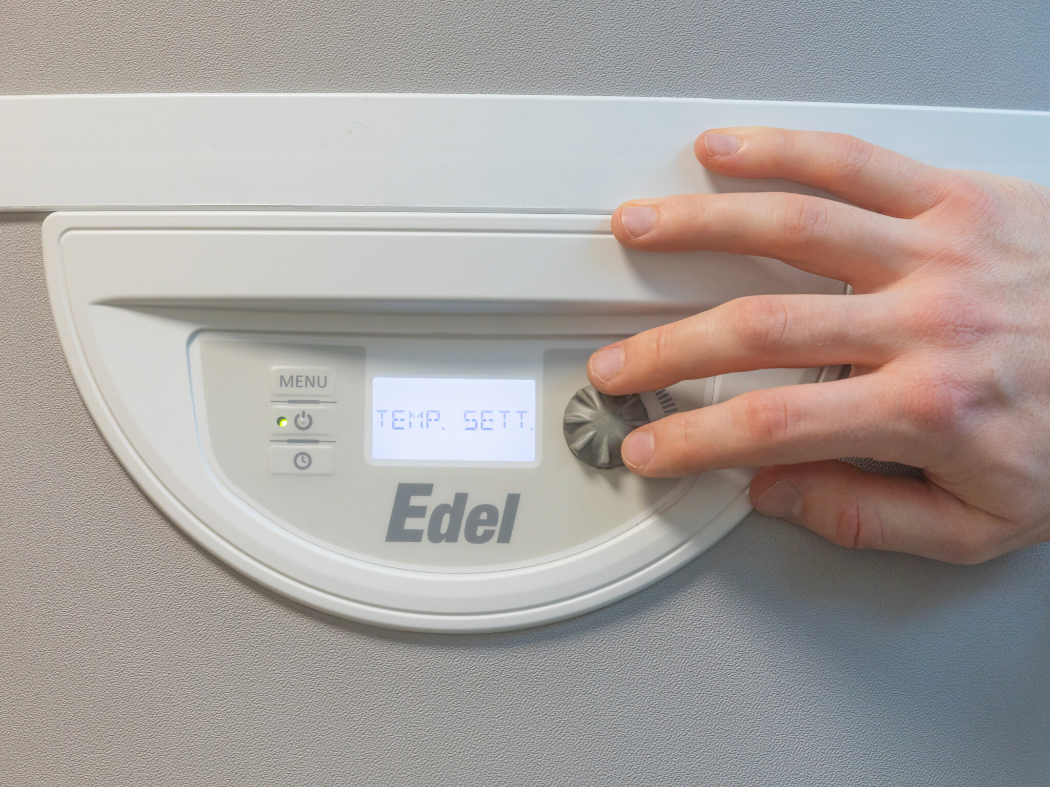 The benefits of hot water heat pumps and how they work - Professional ...