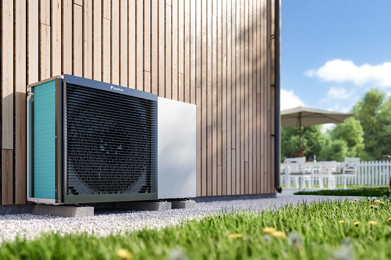 How can electricians take advantage of the booming heat pump installation market?